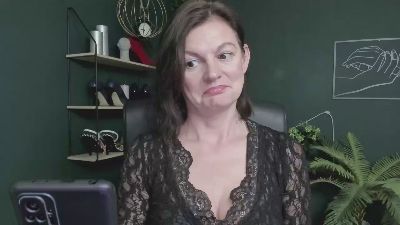 Vivian_Heart live cam on Cam4
