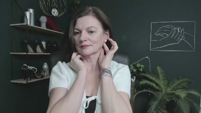 Vivian_Heart live cam on Cam4