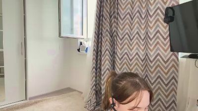 VivienneTuter live cam on Cam4