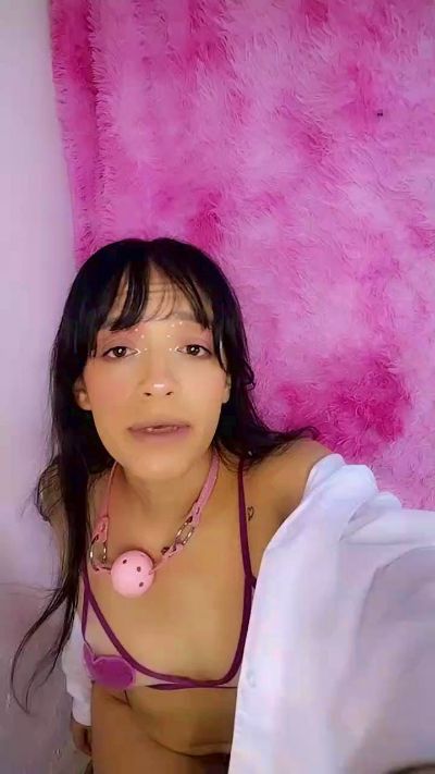 Vixen_flutter live cam on Cam4