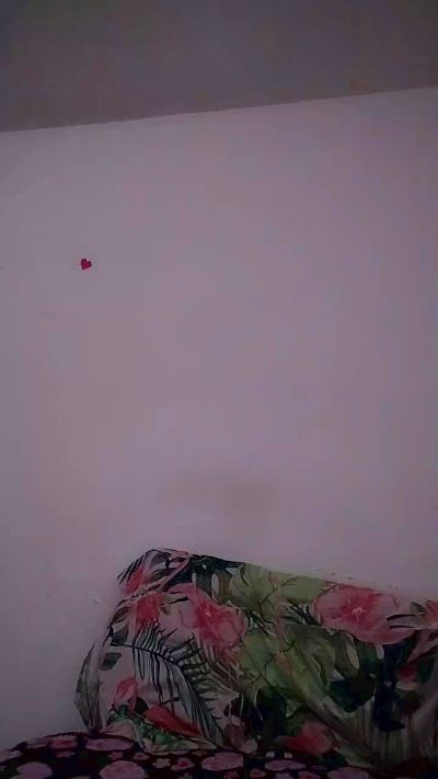 Vixen_flutter live cam on Cam4
