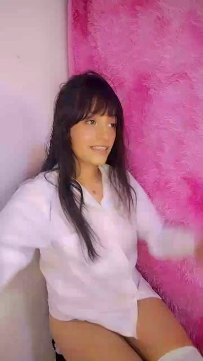 Vixen_flutter live cam on Cam4