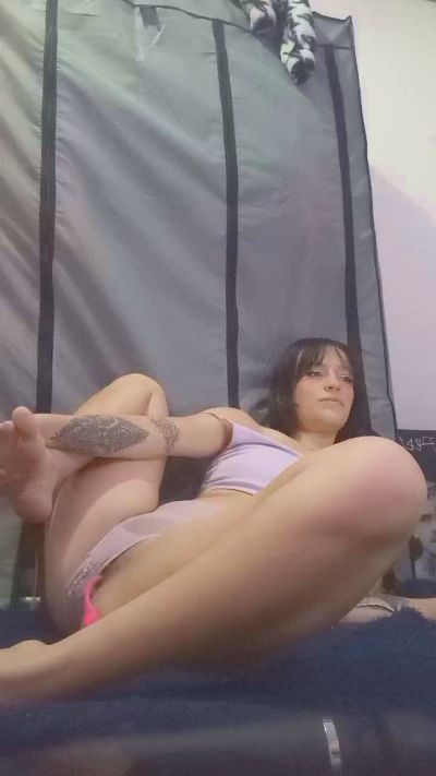 Vixen_flutter live cam on Cam4