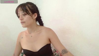 Vixen_flutter live cam on Cam4
