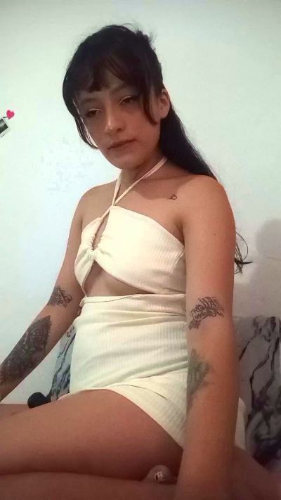 Vixen_flutter live cam on Cam4