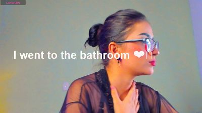 Vixen_yess live cam on Cam4
