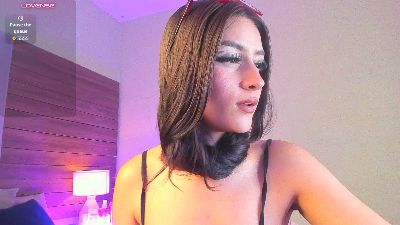 Vixen_yess live cam on Cam4