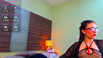 Vixen_yess live cam on Cam4