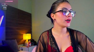 Vixen_yess live cam on Cam4
