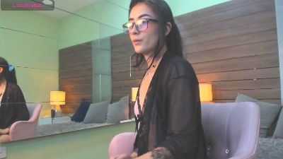 Vixen_yess live cam on Cam4