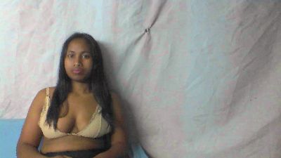 Voarisoaaaaa0 live cam on Cam4