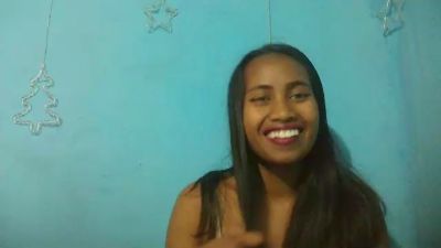 Voarisoaaaaa0 live cam on Cam4