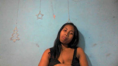 Voarisoaaaaa0 live cam on Cam4