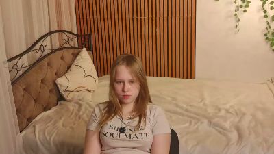 VoidElaris live cam on Cam4