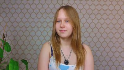 VoidElaris live cam on Cam4