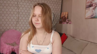 VoidElaris live cam on Cam4