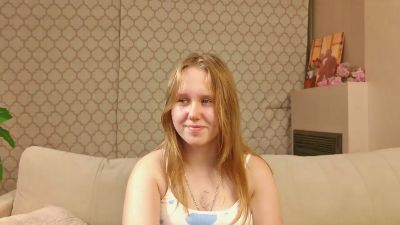 VoidElaris live cam on Cam4