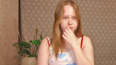 VoidElaris live cam on Cam4