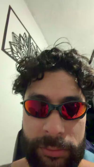 Vulgofig live cam on Cam4