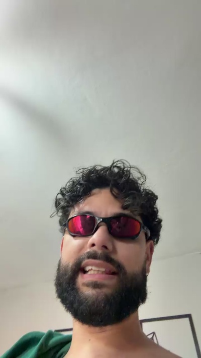 Vulgofig live cam on Cam4