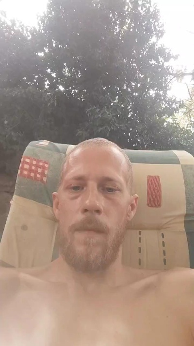 VyeeaahV live cam on Cam4