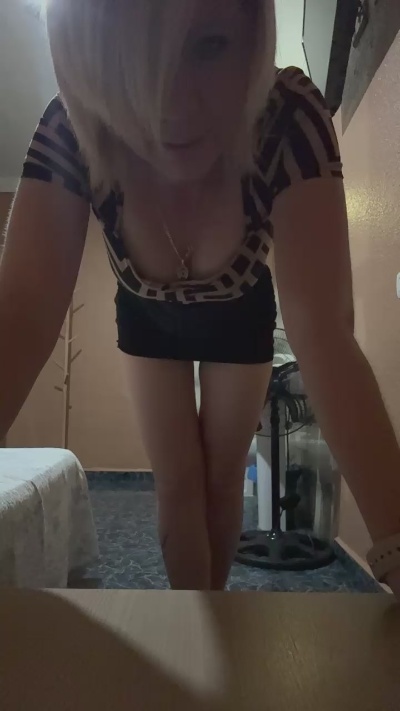 Vyo07 live cam on Cam4