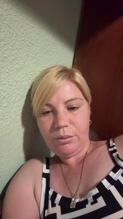 Vyo07 live cam on Cam4