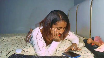 WILDFEMALE live cam on Cam4