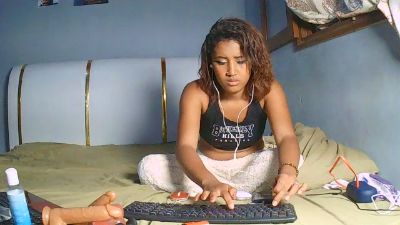 WILDFEMALE live cam on Cam4