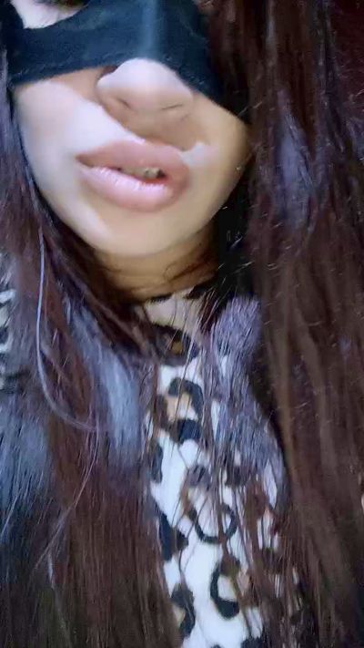 Walterycande22 live cam on Cam4