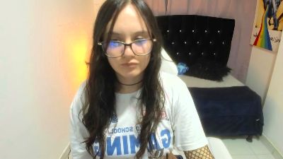 Wandaa_sg live cam on Cam4