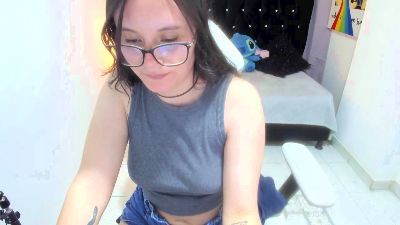 Wandaa_sg live cam on Cam4