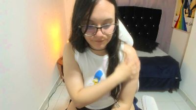 Wandaa_sg live cam on Cam4