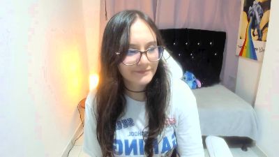 Wandaa_sg live cam on Cam4