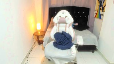 Wandaa_sg live cam on Cam4