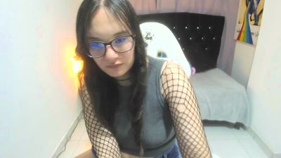 Wandaa_sg live cam on Cam4