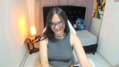 Wandaa_sg live cam on Cam4