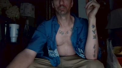 Wandering28 live cam on Cam4