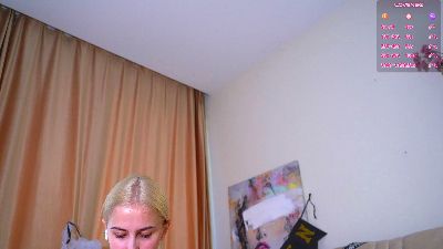 WanettaMoyle live cam on Cam4