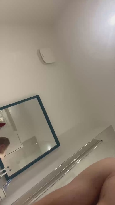 Watsd777 live cam on Cam4