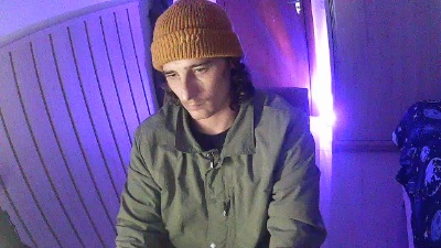 Wave_Boy live cam on Cam4