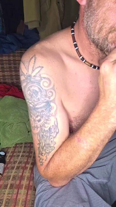 Wboner42000 live cam on Cam4