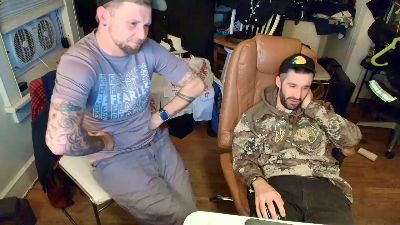 WeKnowOurWorth live cam on Cam4