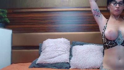 WeareDesires live cam on Cam4