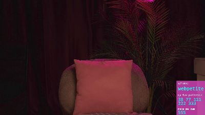 Webpetite live cam on Cam4