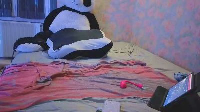 Wedgeetlili live cam on Cam4