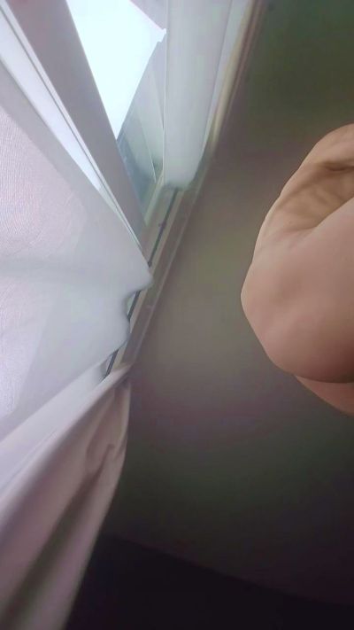 Weezer82 live cam on Cam4