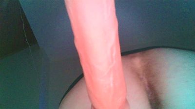Weezer82 live cam on Cam4
