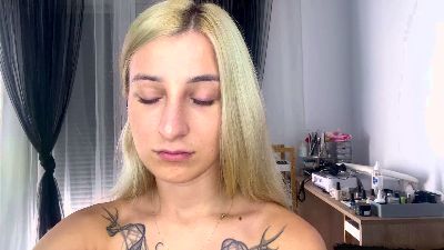 WeiBottenfield live cam on Cam4