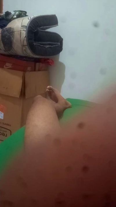 Wellingthon1 live cam on Cam4